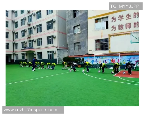 成都足球培训助力青少年成长提升技能与团队合作精神